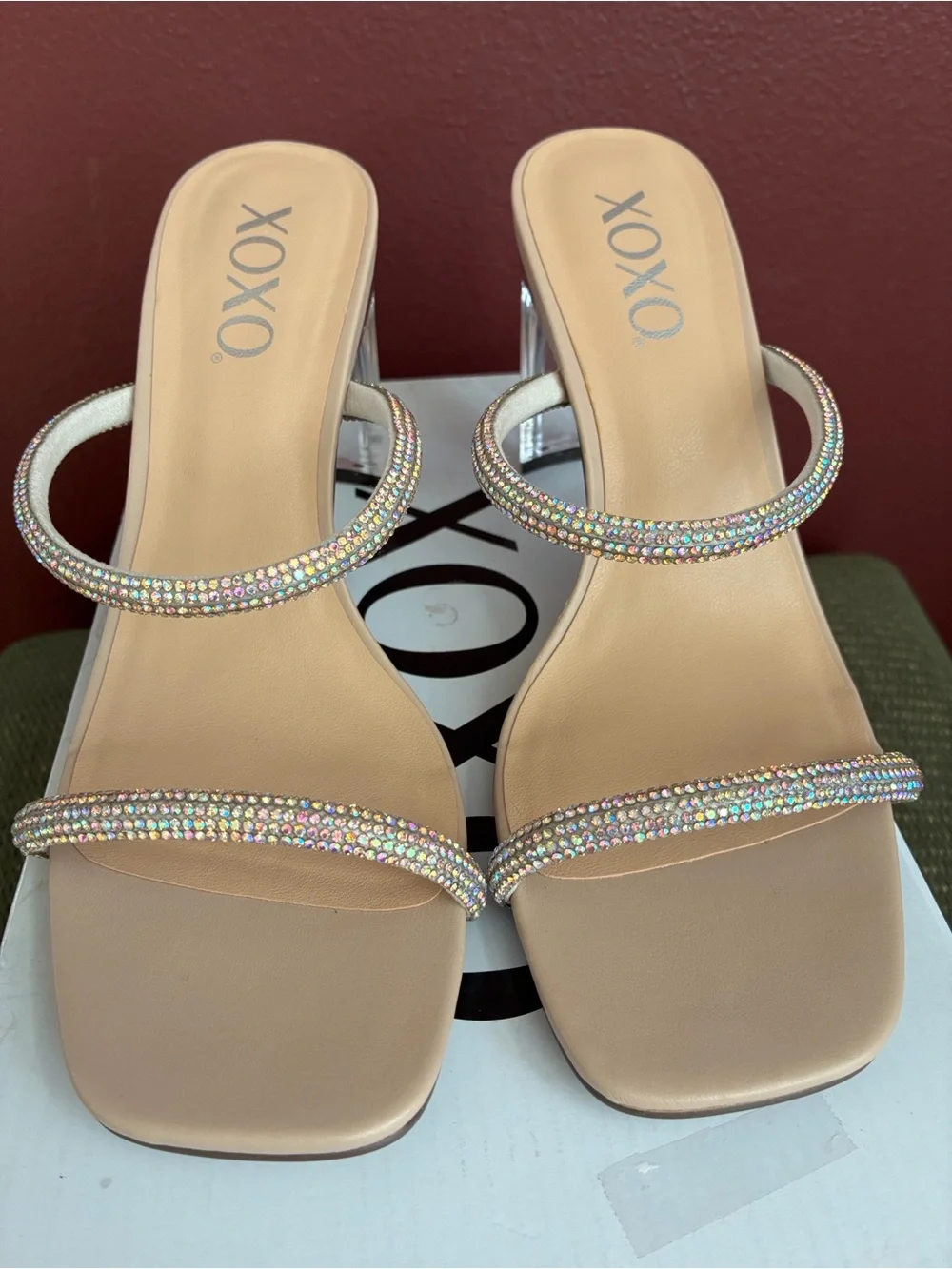 XOXO chic nude